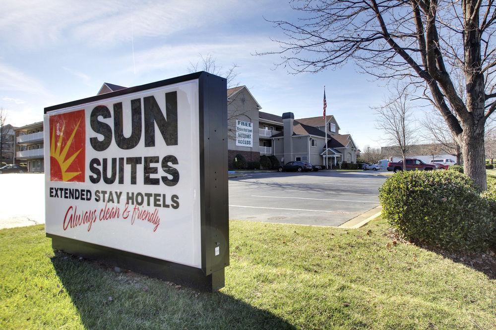 Intown Suites Extended Stay Greensboro Nc - Lanada Exterior photo